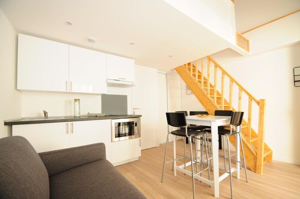 Delattre Apartment *